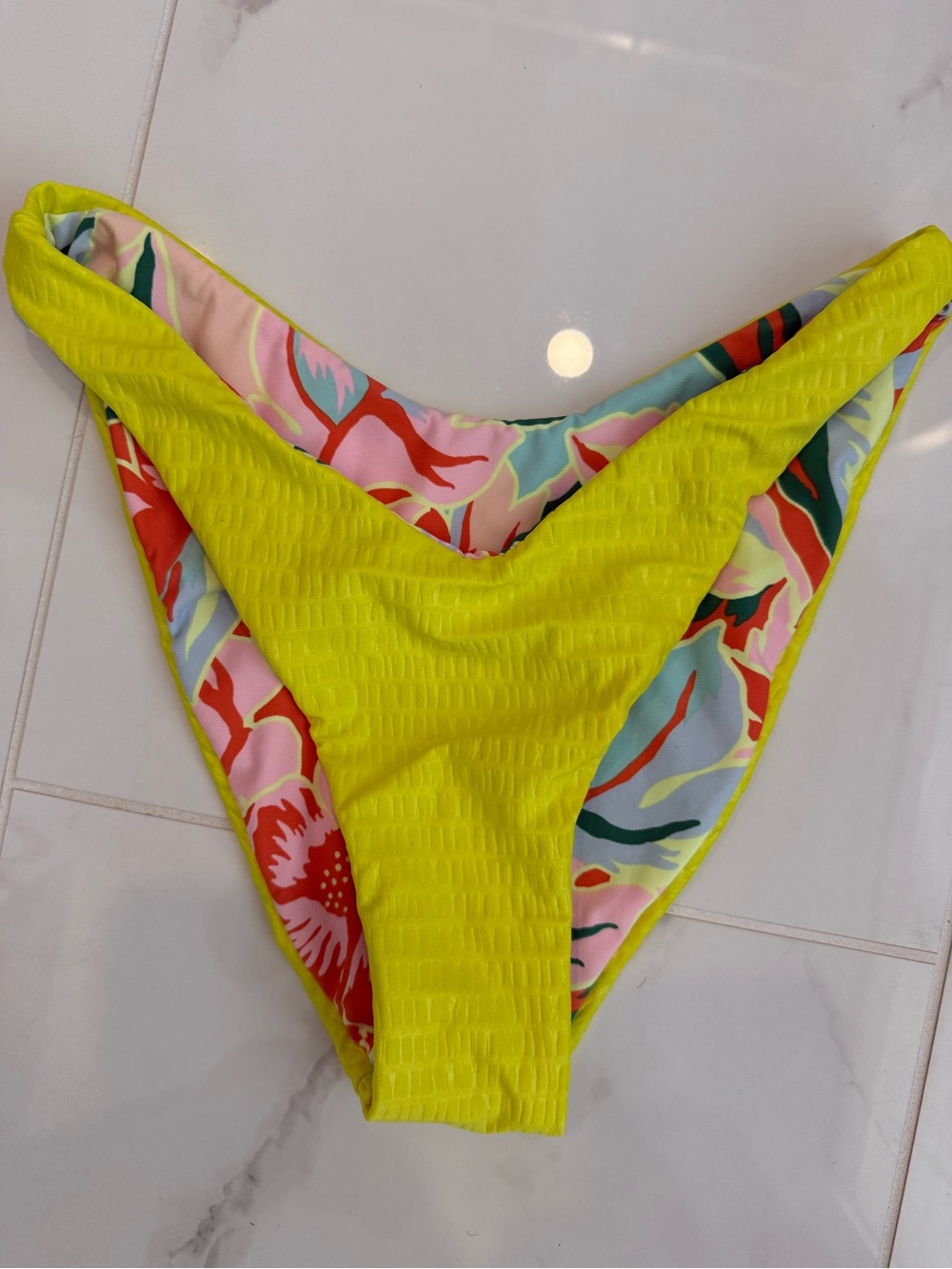 Maaji Neon Yellow Floral Reversible Bikini top M bottoms S - Picture 2 of 7